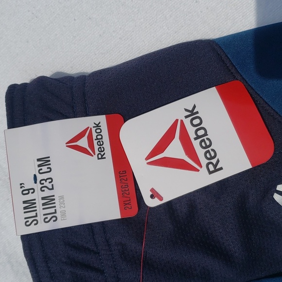NWT ❤ Reebok shorts - Picture 2 of 3